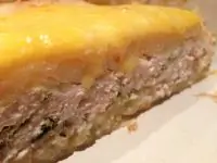 Картофельная запеканка с начинкой из куриного филе и шпината