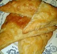 Слойки с курицей и сыром