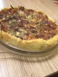 Эльзасский пирог с луком и беконом
