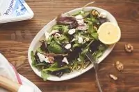 Свекольный салат с козьим сыром