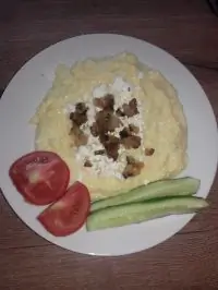 Банош со шкварками