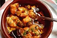 Креветки в чесноке (Gambas al ajillo)