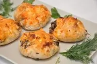 Куриные бомбочки с грибами