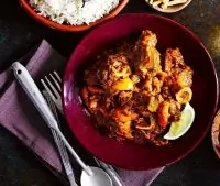 Острый тажин из курицы с абрикосами и розмарином