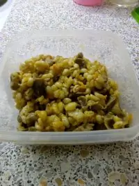 Перловая каша с куриными желудками в мультиварке