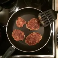 Кабачковые оладьи с сыром и цельнозерновой мукой