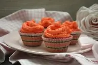 Капкейки с малиной