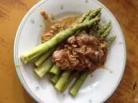 Сердца и желудки куриные в соусе