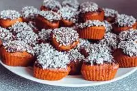 Постные медовые кексы