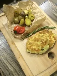 Куриные котлеты с имбирем и мини-картофелем