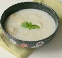 Пудинг из тапиоки с лемонграссом и кокосовым молоком