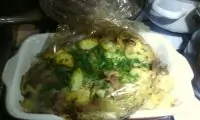 Голень индейки в рукаве с картофелем