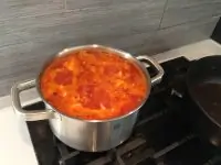 Борщ с говядиной и томатным пюре