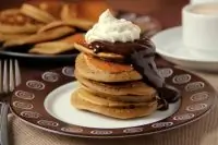 Панкейки на кофейном молоке с корицей