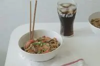 Гречневая лапша с говядиной и овощами