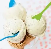 Мороженое «Страчателла» с белым шоколадом