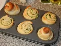 Луково-чесночные рогалики