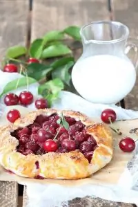 Мини-галеты с вишней для воскресного завтрака