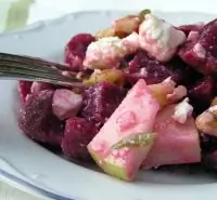 Салат из свеклы, картофеля и яблок