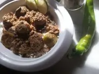 Фрикадельки патанг в кокосовом молоке с грибами