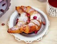 Круассаны с марципановой начинкой