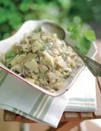 Картофельный салат с тюлькой или квашеной капустой