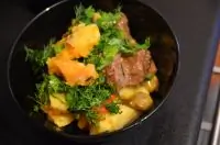 Рагу из говядины с тыквой и оливками