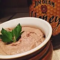 Паштет из куриной печени с бурбоном