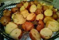 Печеная молодая картошка