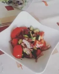 Овощной салат с лимонно-бальзамической заправкой