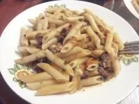 Паста пенне со свинным фаршем и фенхелем