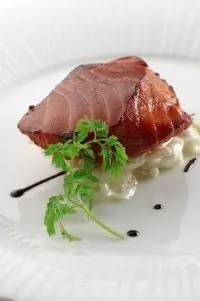 Филе трески в особом маринаде от шефа со звёздами Мишлена Shangri-La Hongkong, в Гонконге