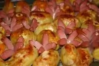 Картофель запеченный с сосисками