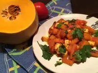 Тыква с помидорами и адыгейским сыром