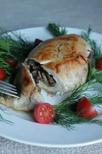 Куриная грудка, фаршированная шампиньонами