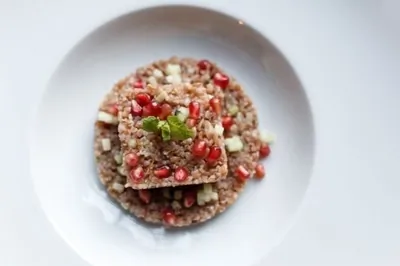 Полба с огурцом и гранатом от Фёдора Верина