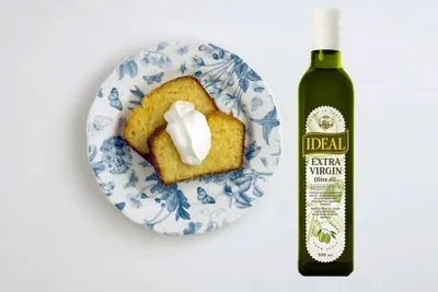 Кекс из семолы, кокосового ореха и мармелада