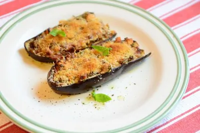 Баклажаны фаршированные ветчиной и копченым сыром
