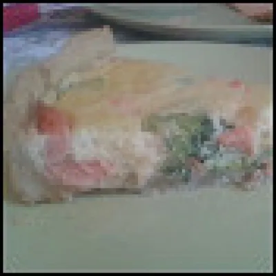 Лоранский пирог с семгой и брокколи