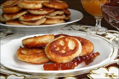 Оладьи без яиц на кислом молоке