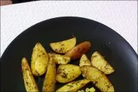 Печеная картошка по-деревенски