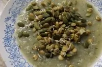 Суп-пюре из цветной капусты с зеленью