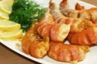 Запеченные креветки в имбирно-чесночном соусе