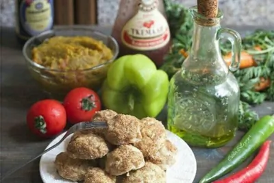 Диетические котлеты из индейки с кабачком