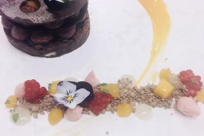 Хрустящие брауни с шоколадным муссом