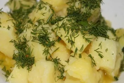 Картофельный салат с укропом