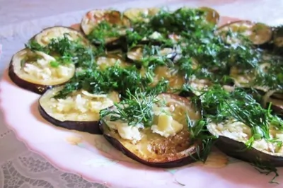 Гарнир из жареных баклажанов