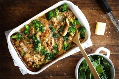 Курица с брокколи в сливочном соусе