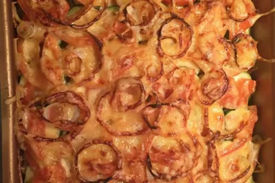 Цукини, запеченные с помидорами и сыром