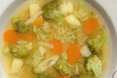 Суп из чечевицы с брокколи